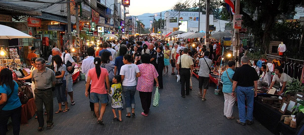 Foto av Sunday Walking Street (Tha Phae)