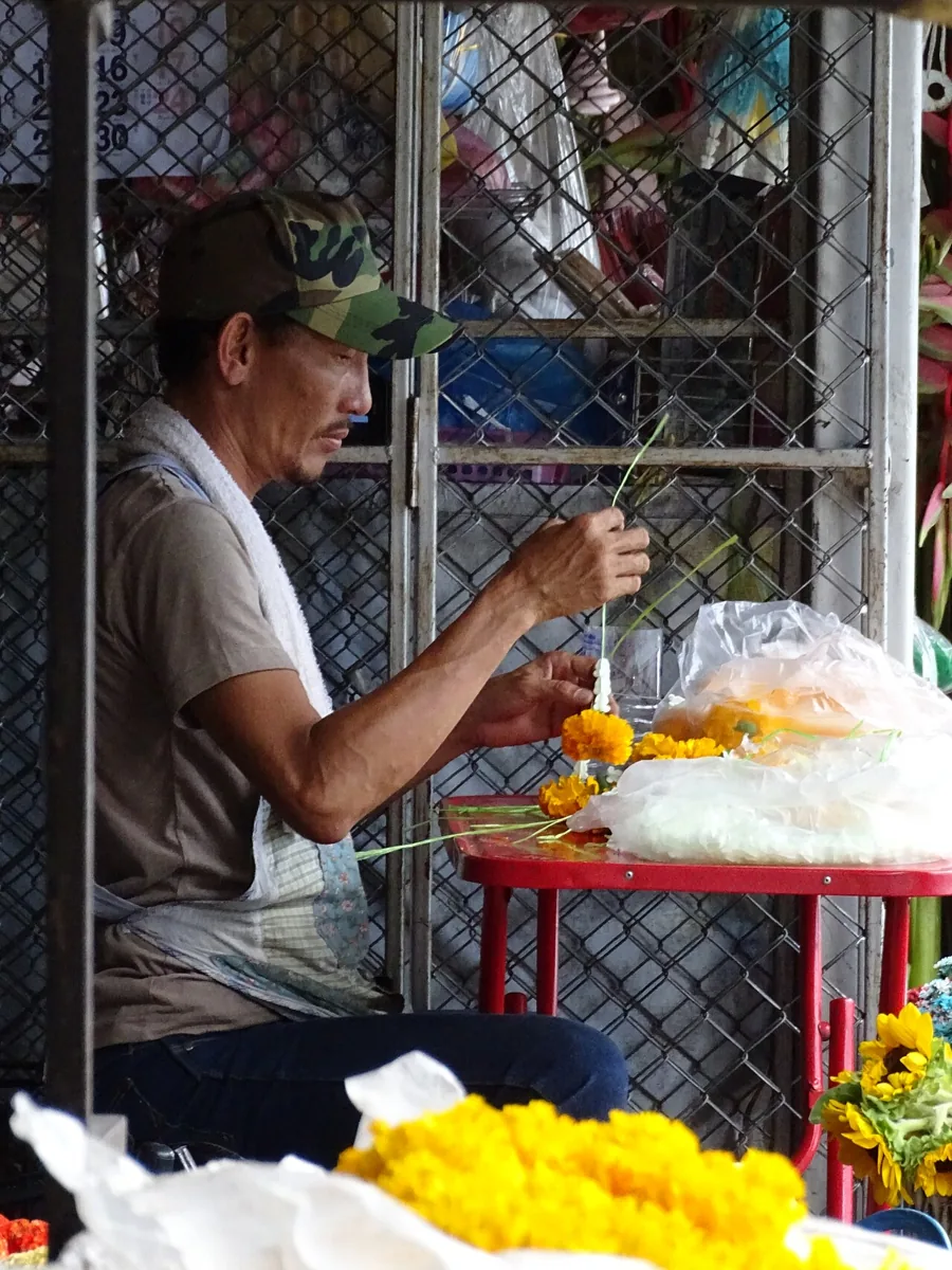 Stämningsbild från en marknad i Chiang Mai