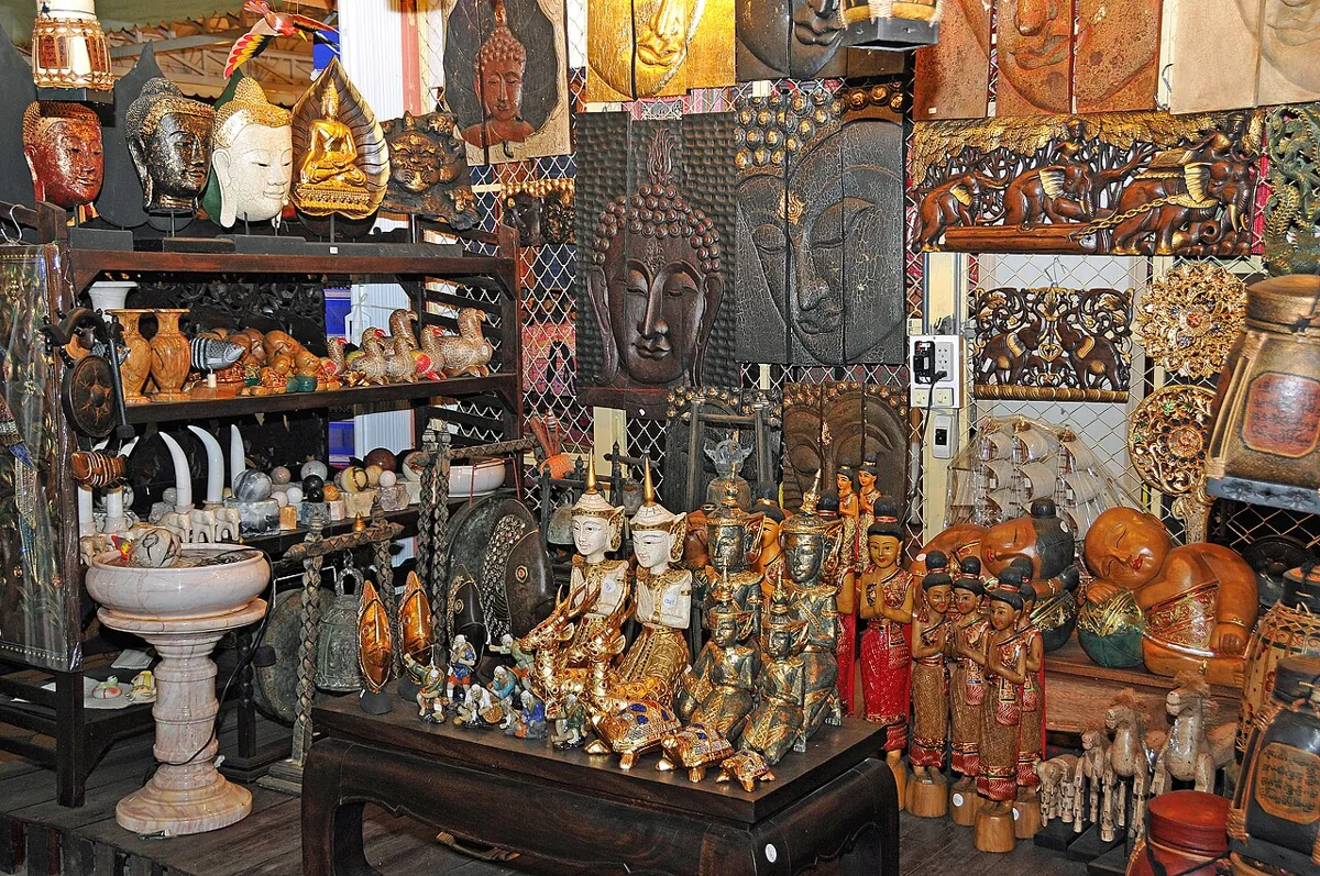 Stämningsbild från en marknad i Chiang Mai